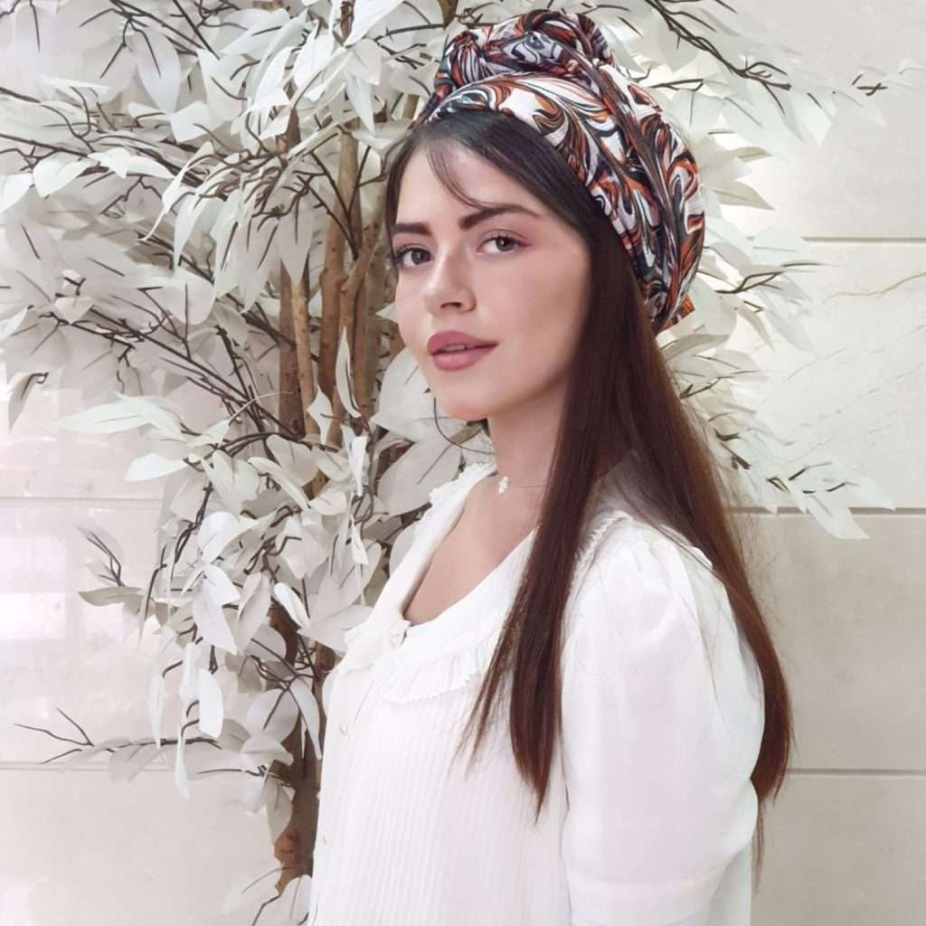 קשוקושים כתום לבן.jpg